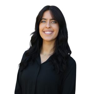 Daphne Wilson oversees office advertising and supports agents with strategic marketing and brand promotion efforts.