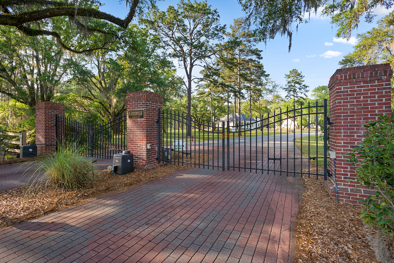 Gated community, Centerville Conservation